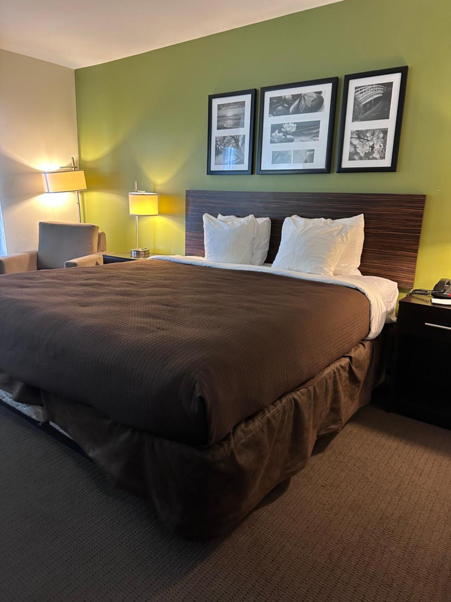 Sleep & 2* Gulfport