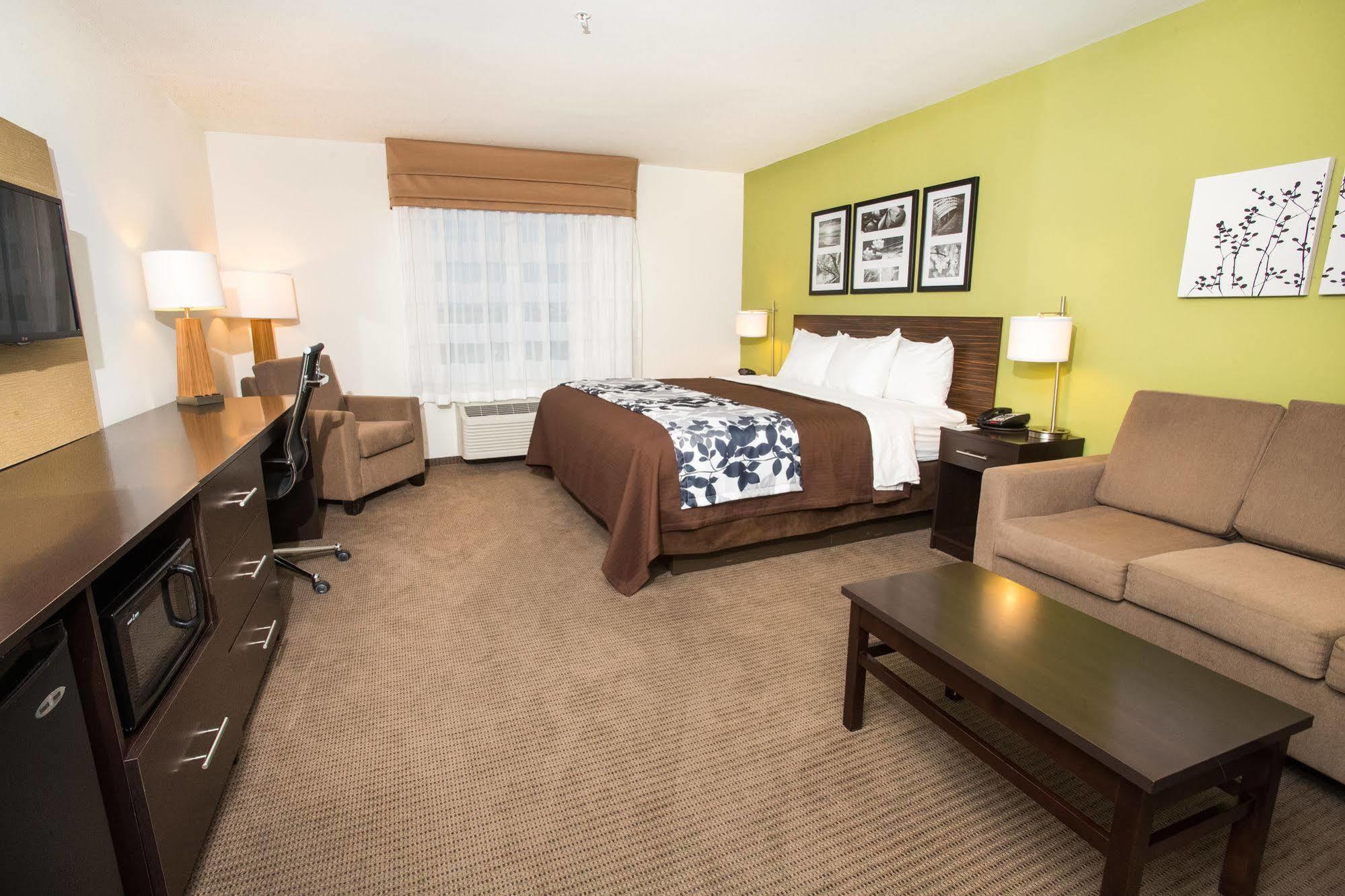 Sleep & 2* Gulfport